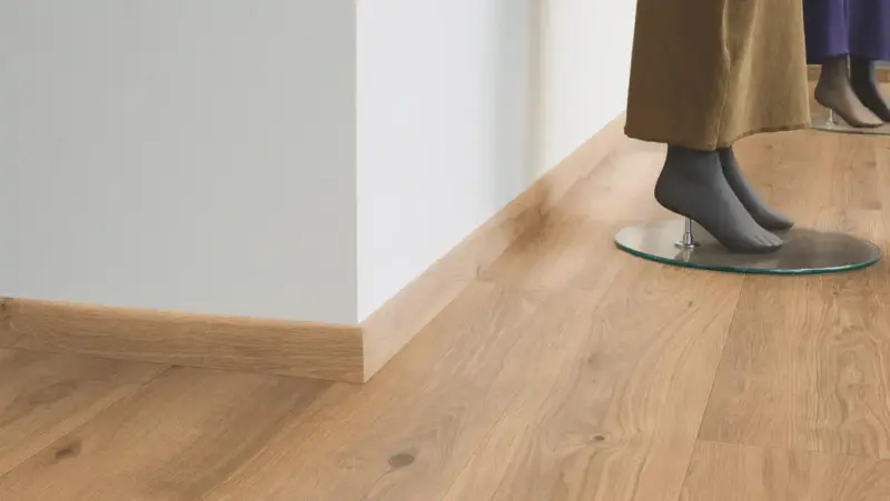 Σοβατεπί laminate Tarkett - xylinopatoma.gr